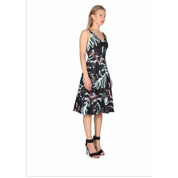 Cooper St Women's‎ Rainforest Floral V-Neck Fit & Flare Dress. Size 4 - Picture 2 of 12